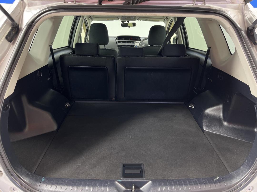 Photo '14' of Toyota Prius Photo '14' of Toyota Prius