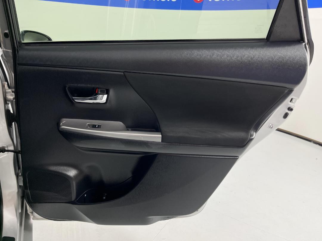 Photo '19' of Toyota Prius Photo '19' of Toyota Prius