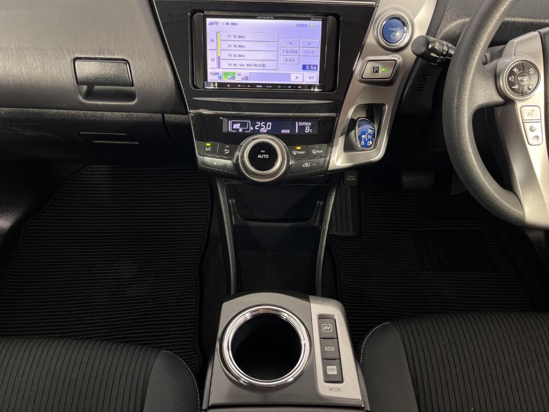 Photo '18' of Toyota Prius Photo '18' of Toyota Prius