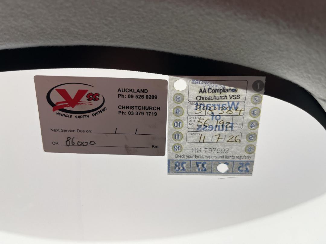 Photo '27' of Toyota Prius Photo '27' of Toyota Prius