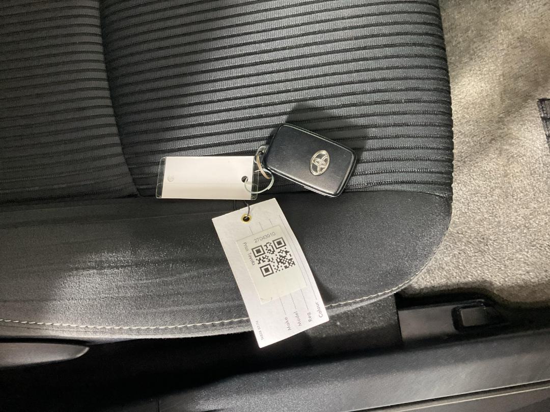 Photo '22' of Toyota Prius Photo '22' of Toyota Prius