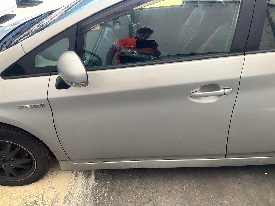 Photo '8' of Toyota Prius Hybrid Photo '8' of Toyota Prius Hybrid