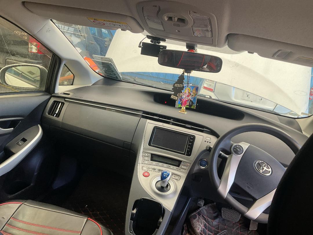 Photo '21' of Toyota Prius Hybrid Photo '21' of Toyota Prius Hybrid