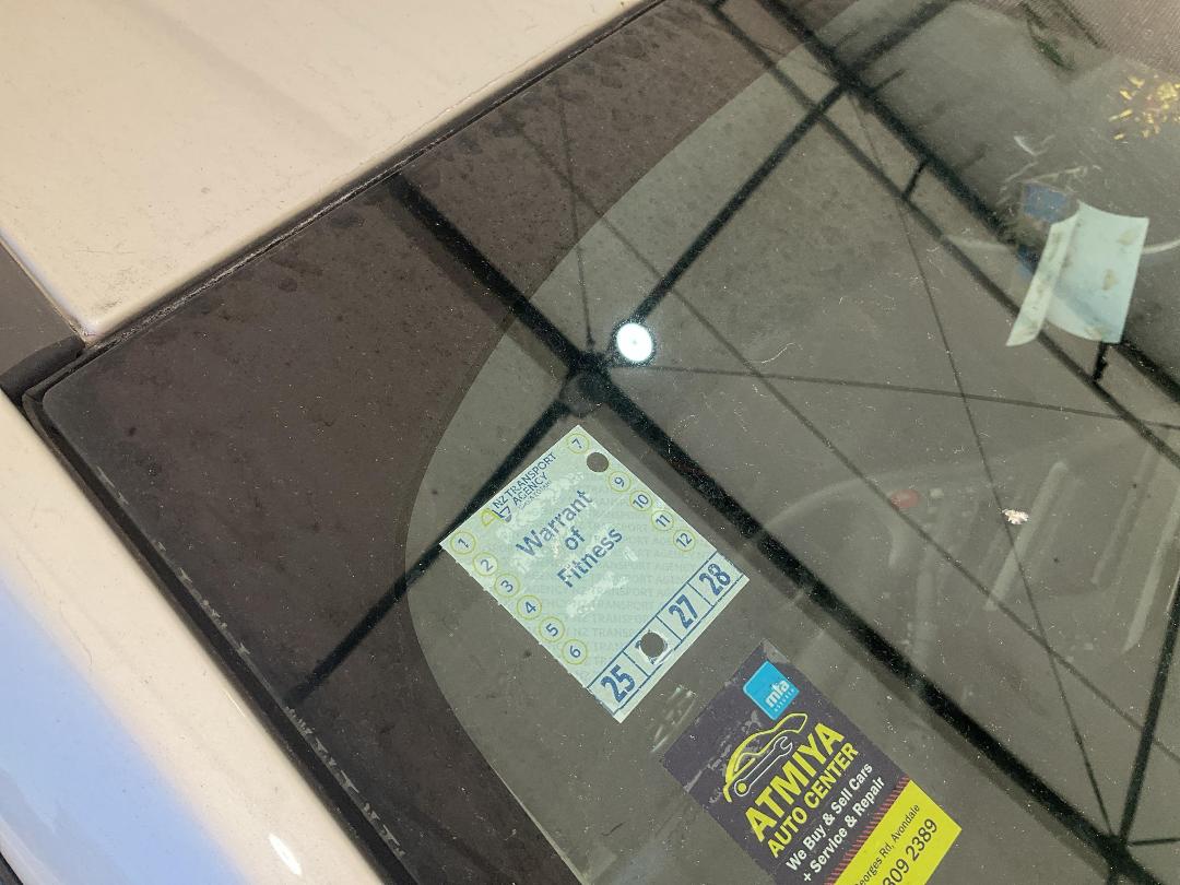 Photo '23' of Toyota Prius Hybrid Photo '23' of Toyota Prius Hybrid