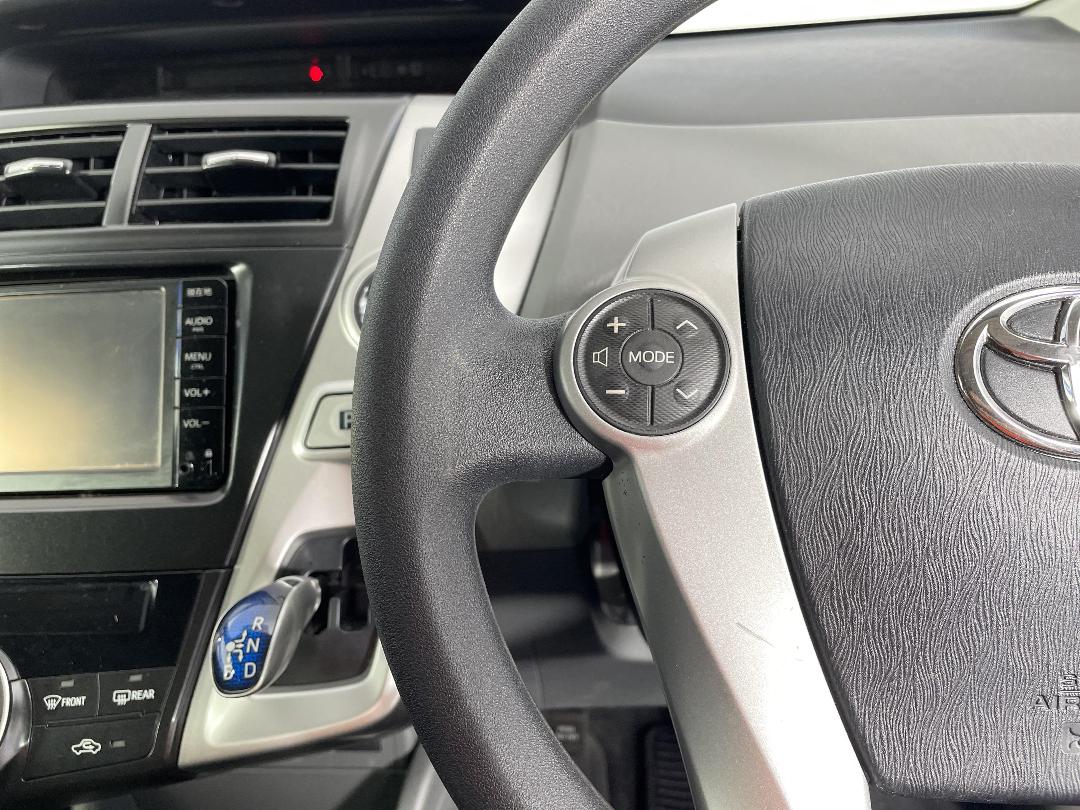 Photo '25' of Toyota Prius Photo '25' of Toyota Prius