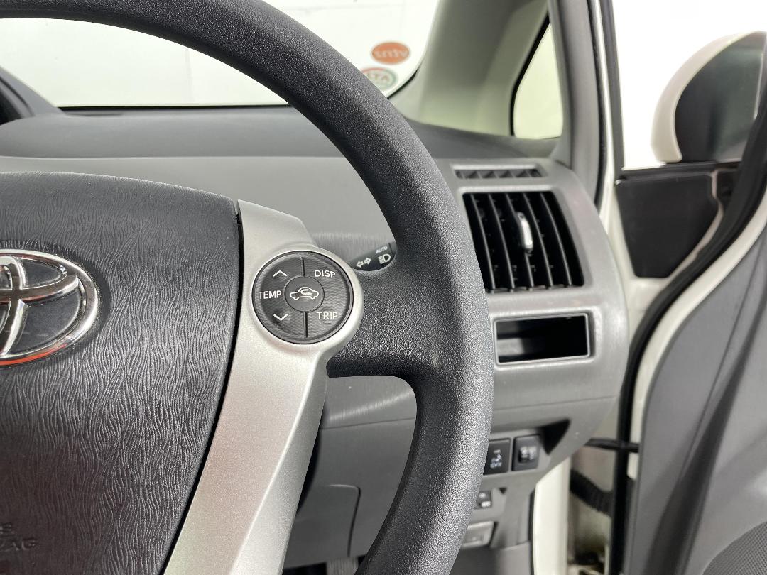 Photo '26' of Toyota Prius Photo '26' of Toyota Prius