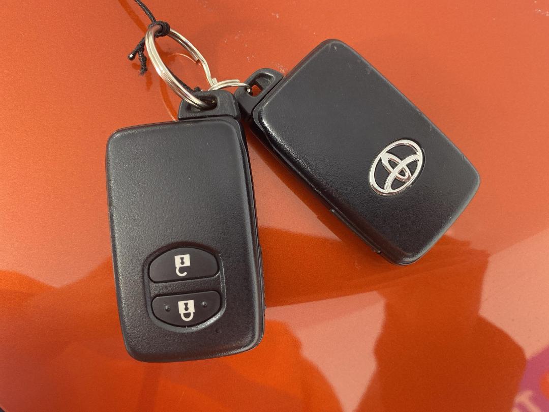 Photo '22' of Toyota Prius