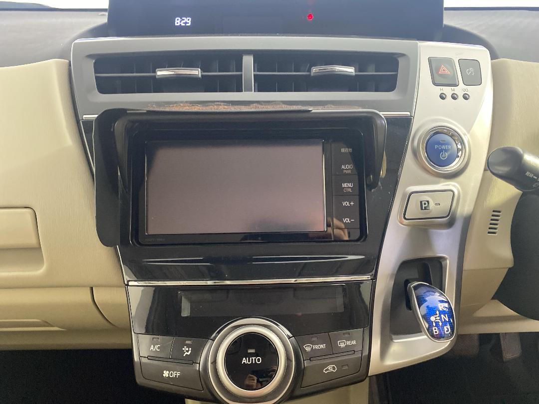 Photo '18' of Toyota Prius