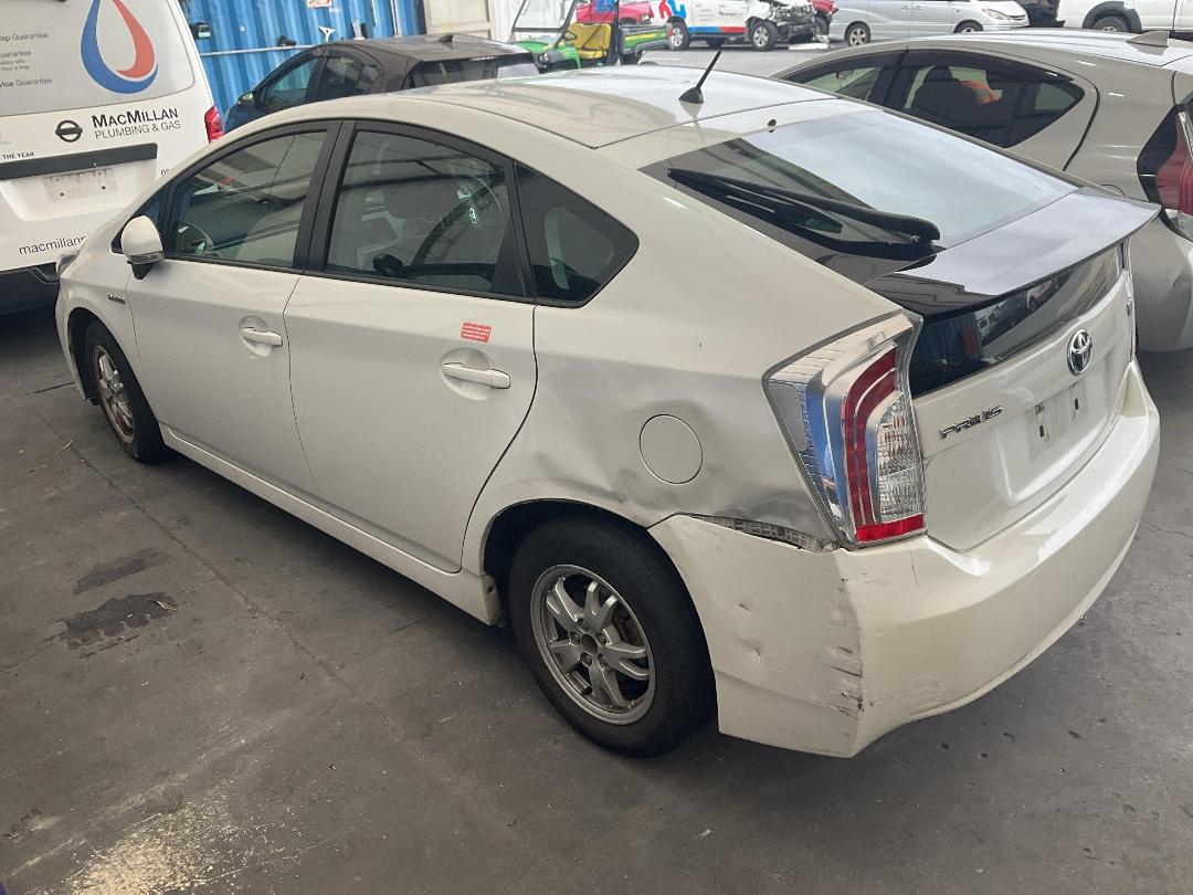Photo '8' of Toyota Prius