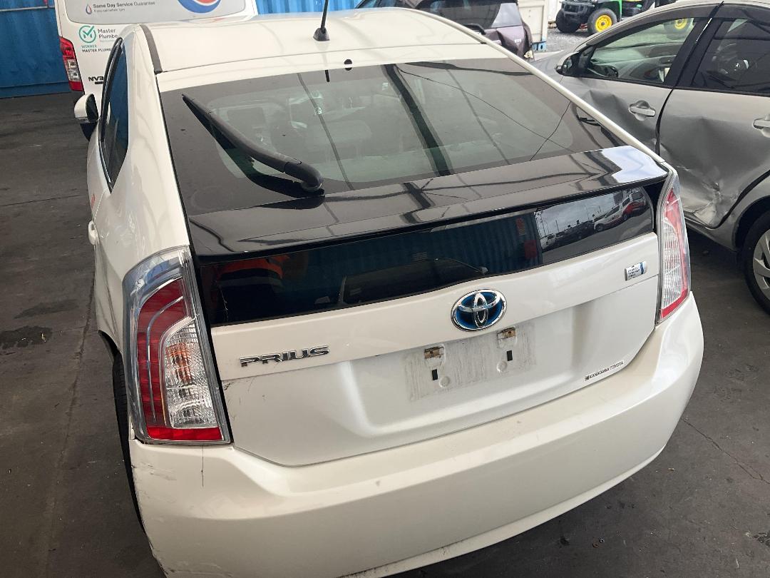 Photo '11' of Toyota Prius