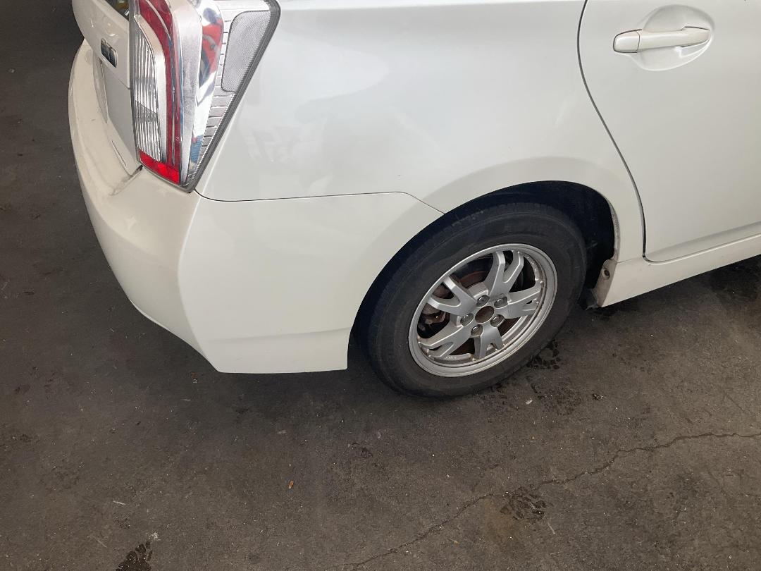 Photo '13' of Toyota Prius