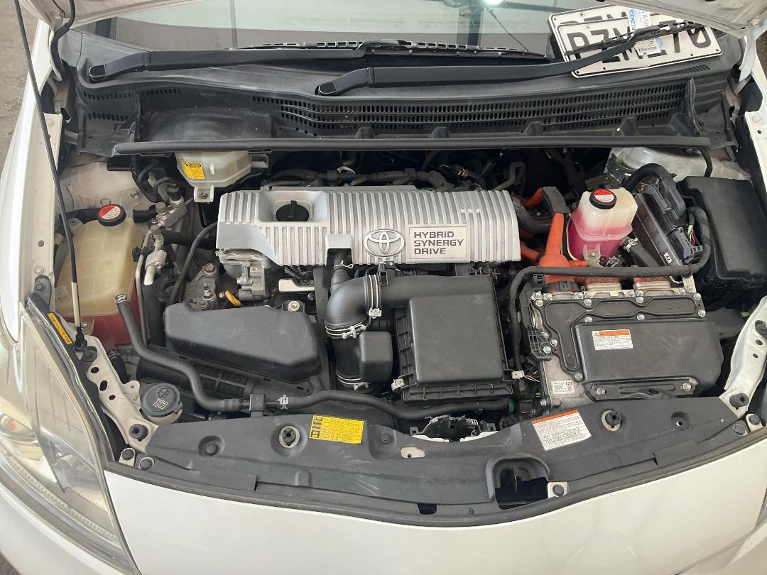 Photo '16' of Toyota Prius