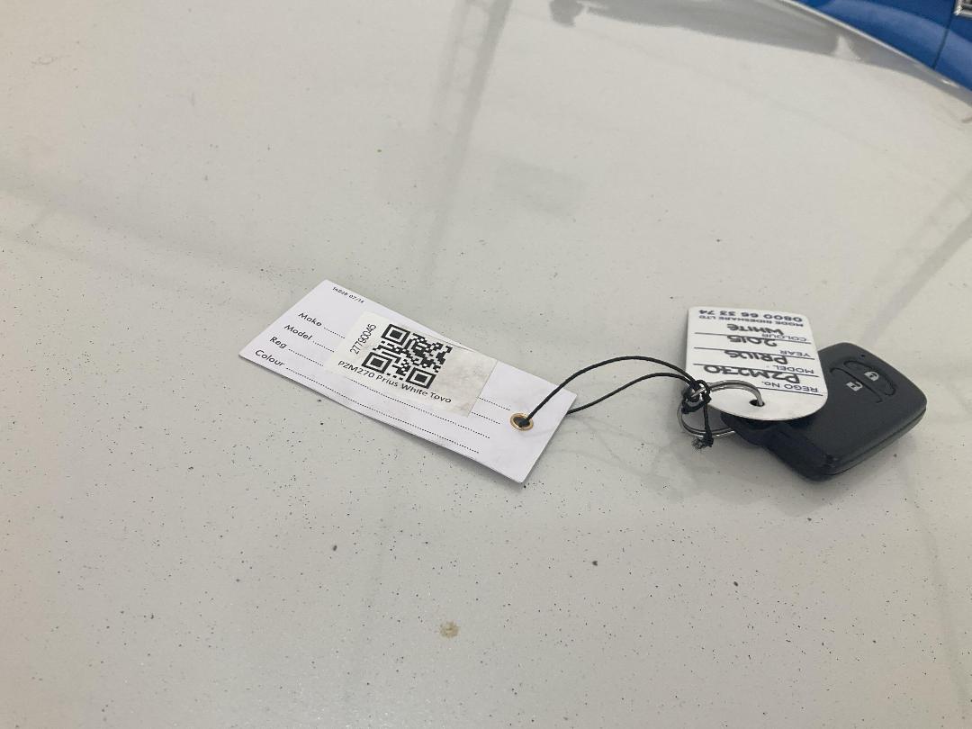 Photo '19' of Toyota Prius