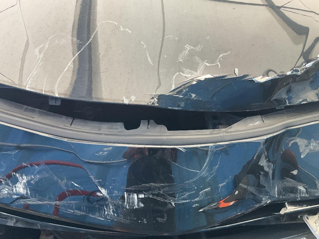 Photo '14' of Toyota Prius Alpha Photo '14' of Toyota Prius Alpha