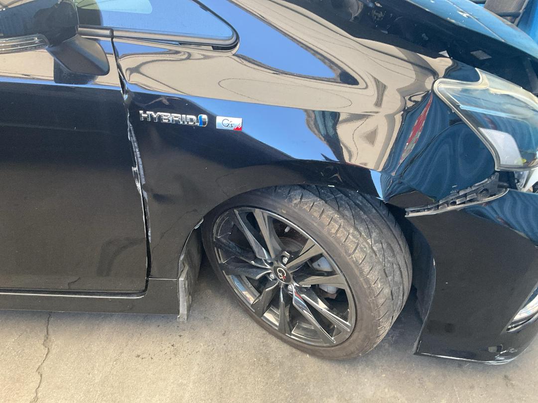 Photo '18' of Toyota Prius Alpha Photo '18' of Toyota Prius Alpha