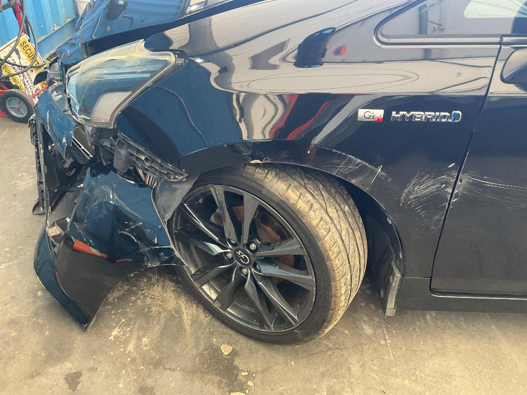 Photo '17' of Toyota Prius Alpha Photo '17' of Toyota Prius Alpha