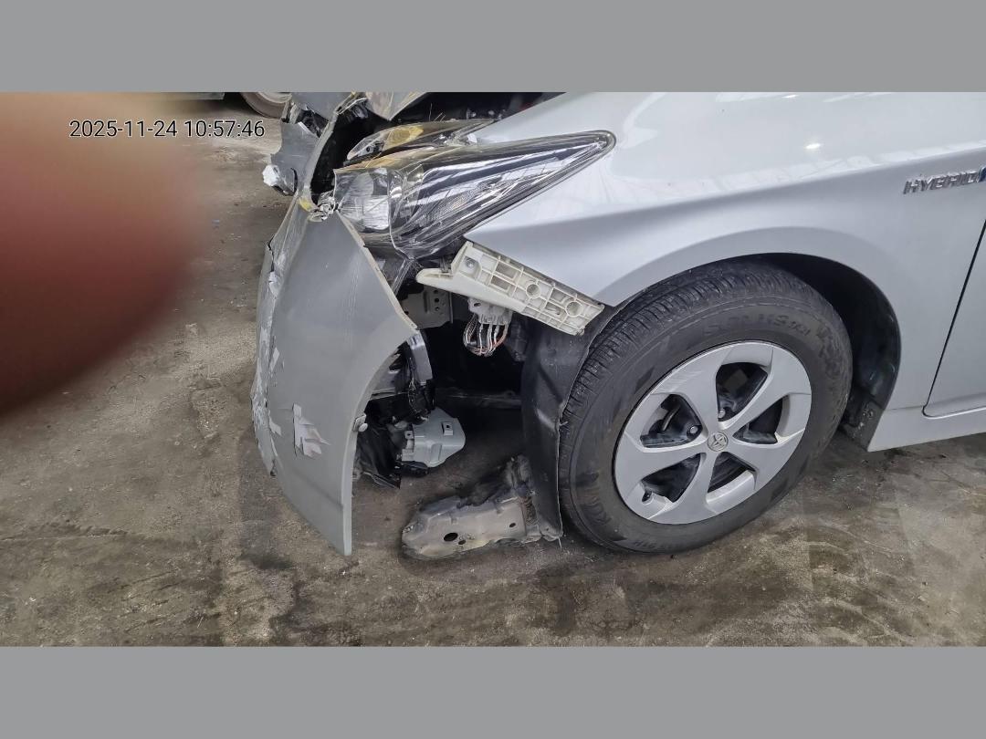 Photo '9' of Toyota Prius Photo '9' of Toyota Prius