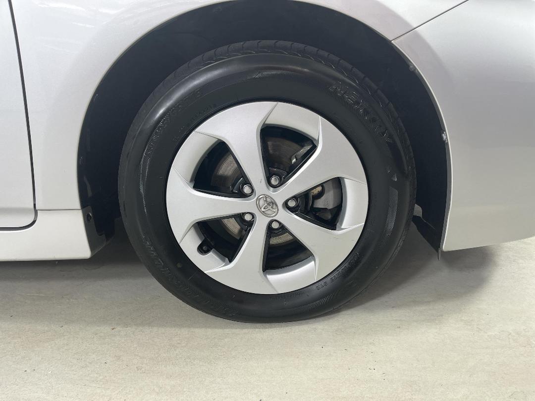 Photo '9' of Toyota Prius