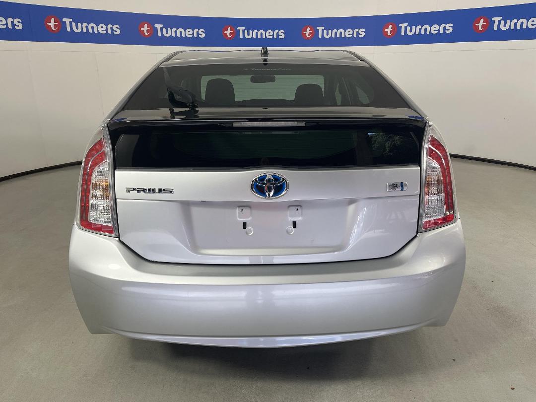 Photo '6' of Toyota Prius