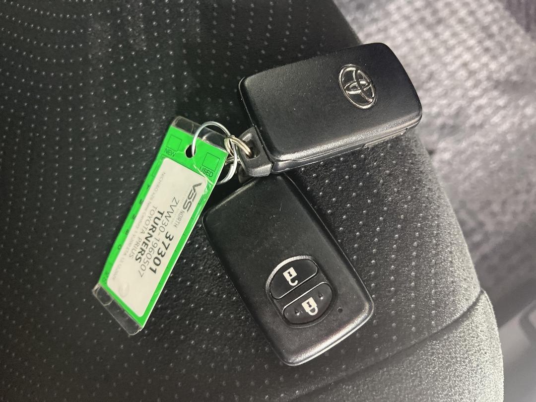 Photo '22' of Toyota Prius