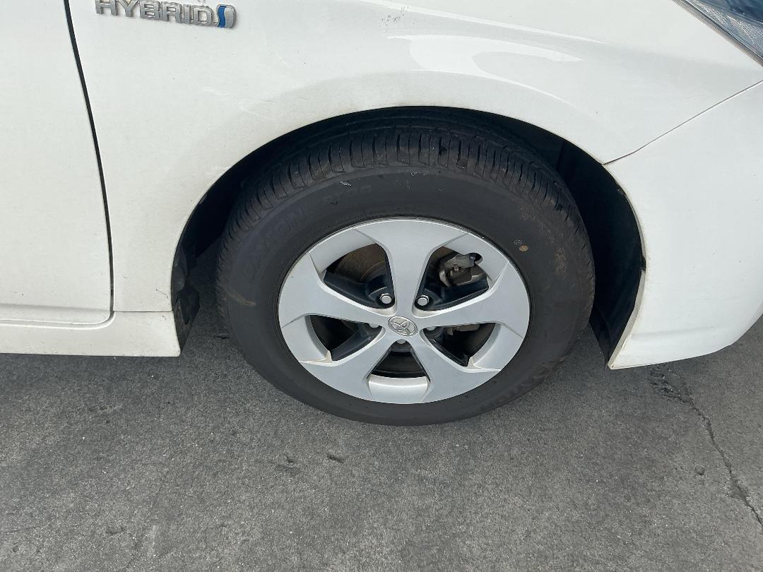 Photo '2' of Toyota Prius Photo '2' of Toyota Prius