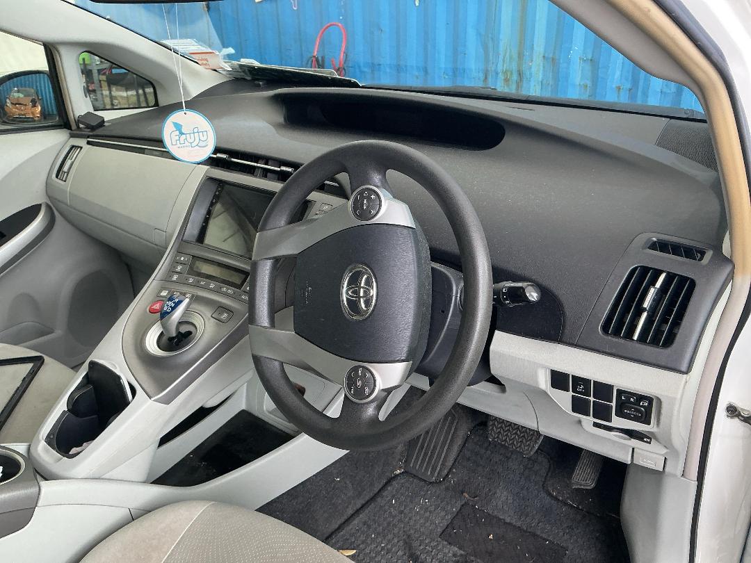 Photo '23' of Toyota Prius Photo '23' of Toyota Prius