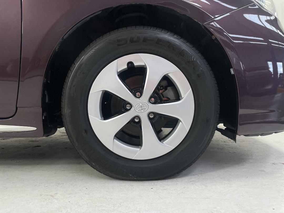 Photo '9' of Toyota Prius Photo '9' of Toyota Prius