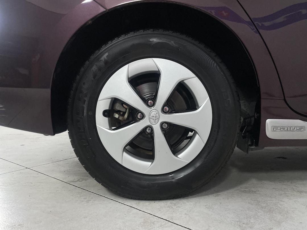 Photo '12' of Toyota Prius Photo '12' of Toyota Prius