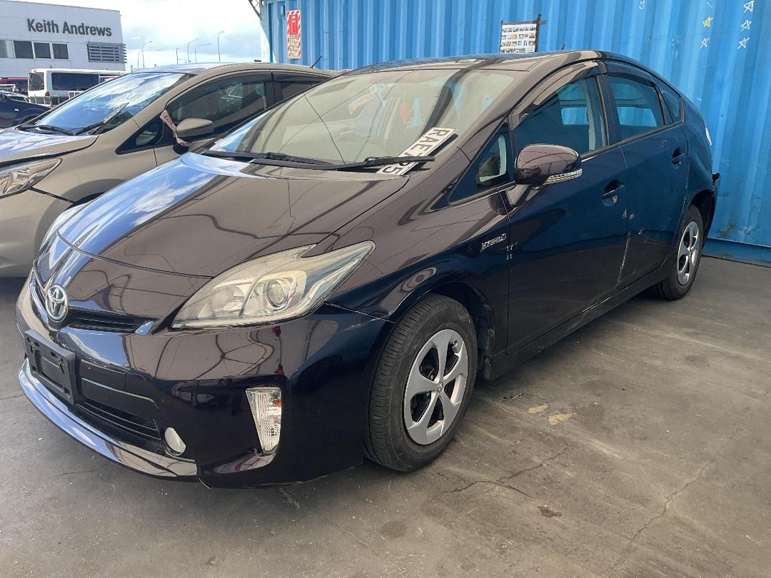 Photo '4' of Toyota Prius Hybrid Photo '4' of Toyota Prius Hybrid