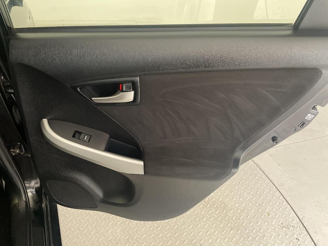 Photo '19' of Toyota Prius