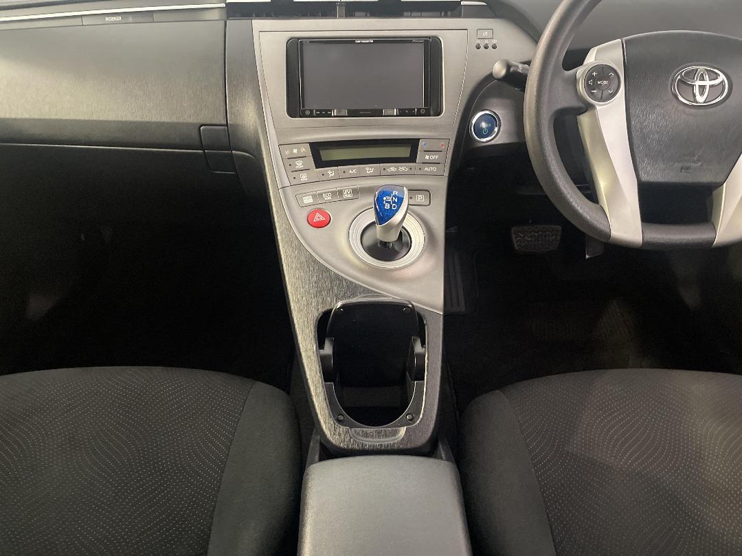 Photo '18' of Toyota Prius