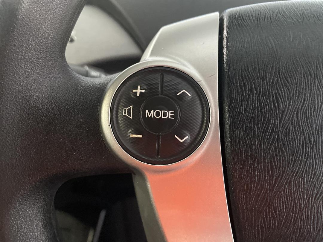 Photo '26' of Toyota Prius