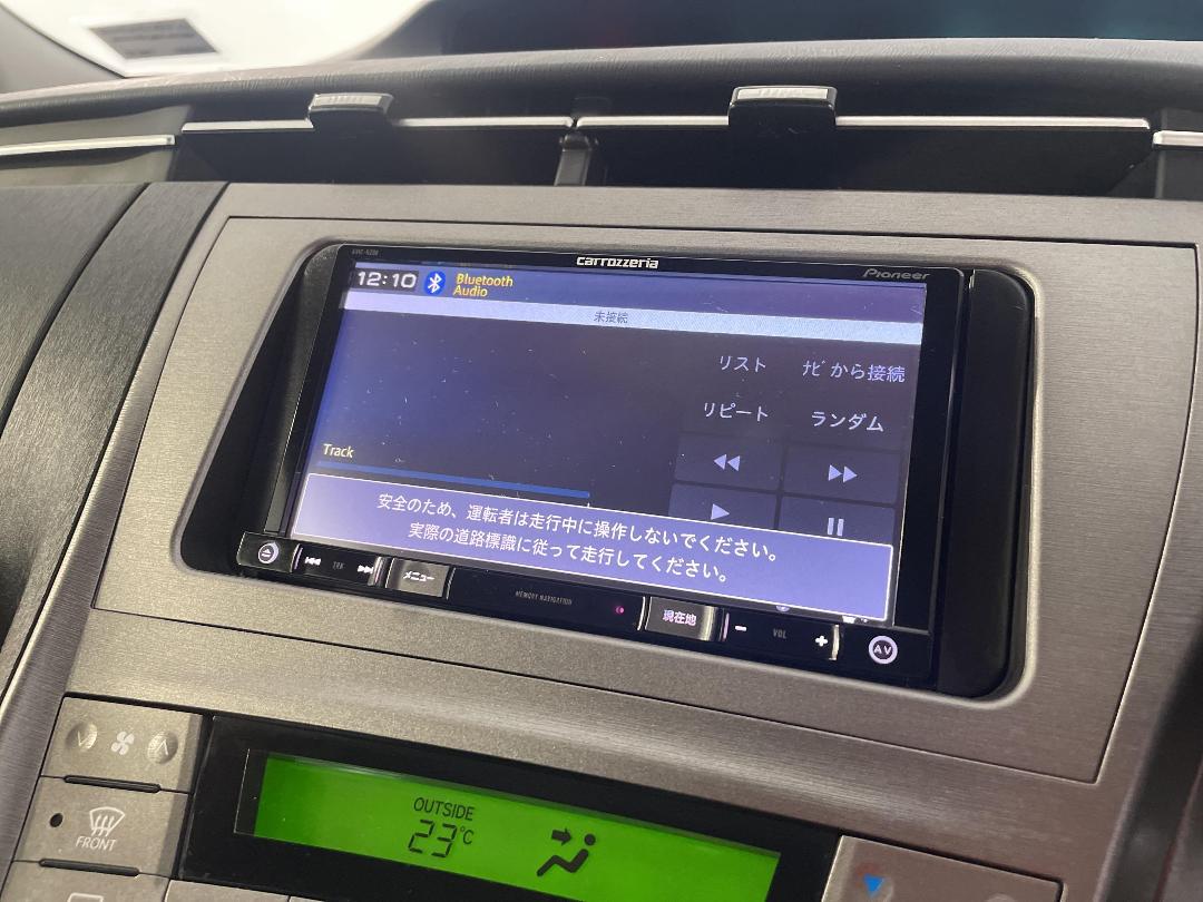 Photo '28' of Toyota Prius