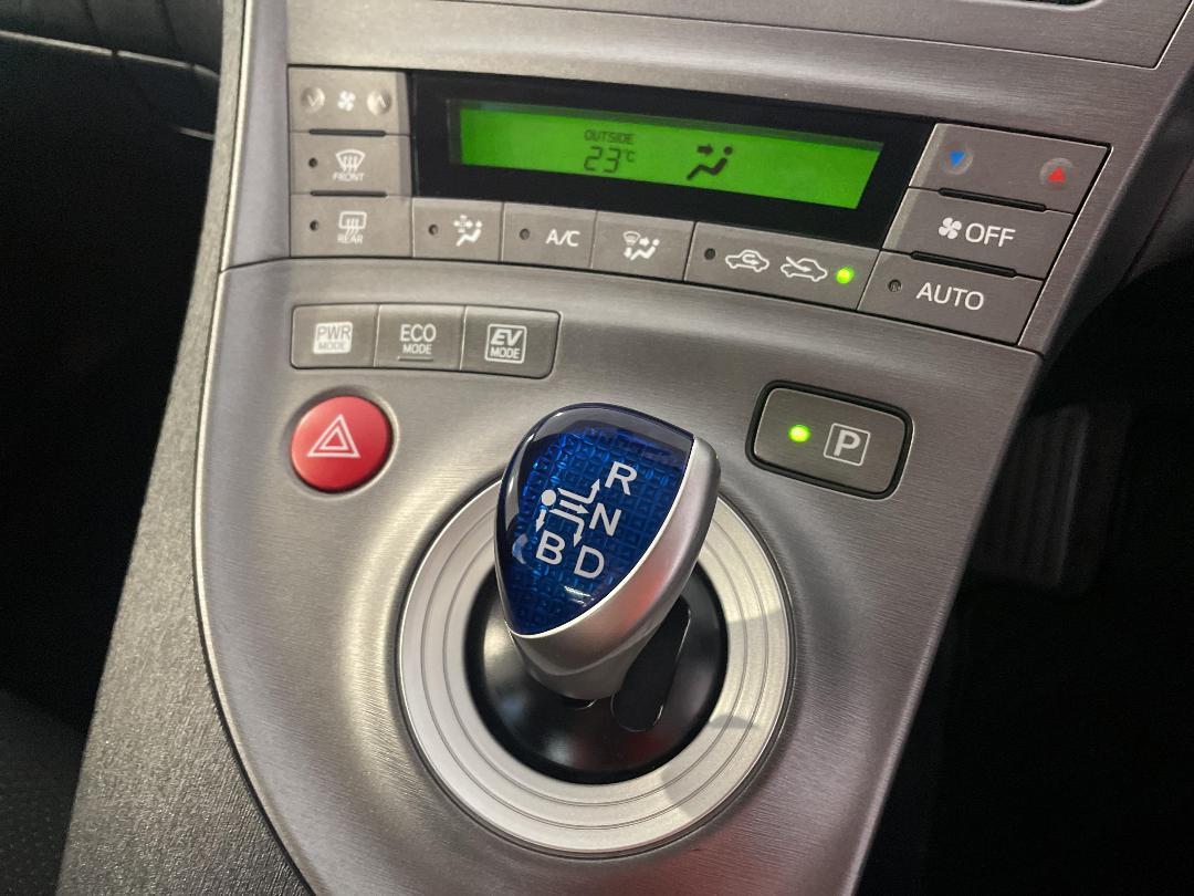 Photo '30' of Toyota Prius