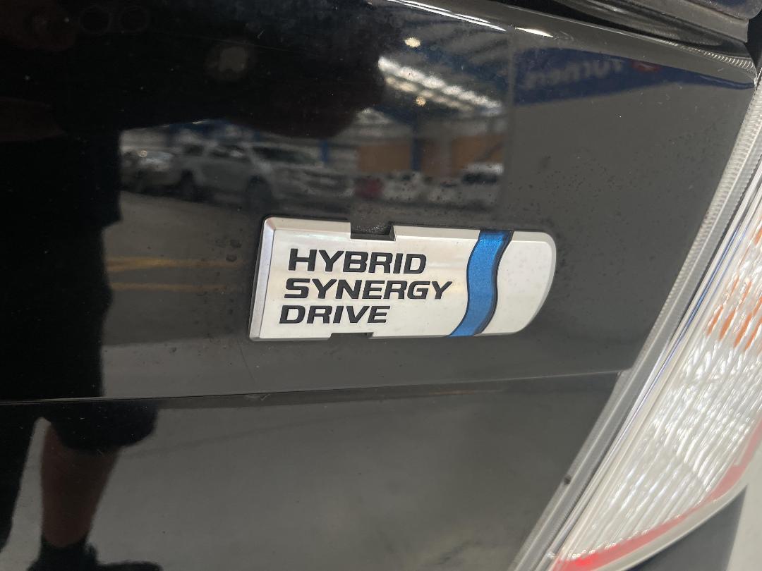 Photo '36' of Toyota Prius