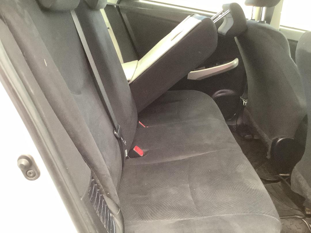 Photo '10' of Toyota Prius Hybrid Synergy Drive Photo '10' of Toyota Prius Hybrid Synergy Drive