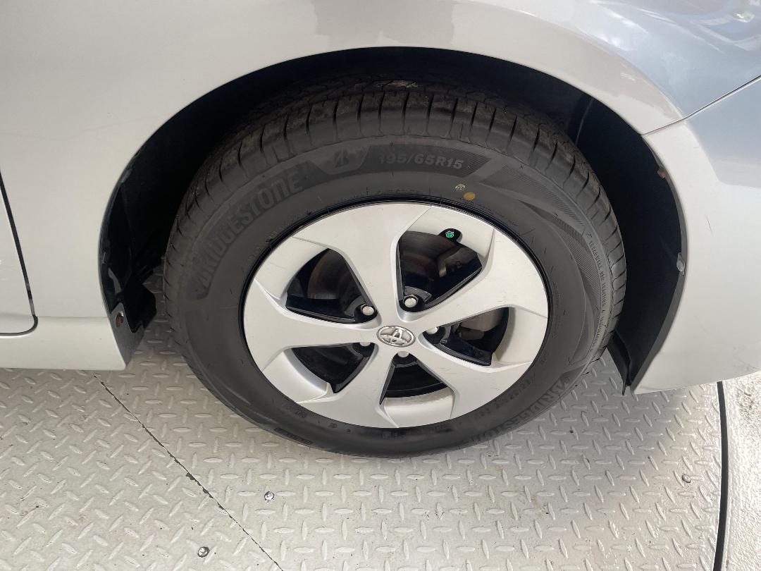 Photo '9' of Toyota Prius Photo '9' of Toyota Prius