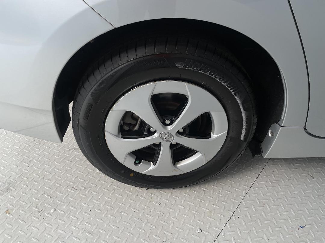 Photo '12' of Toyota Prius Photo '12' of Toyota Prius