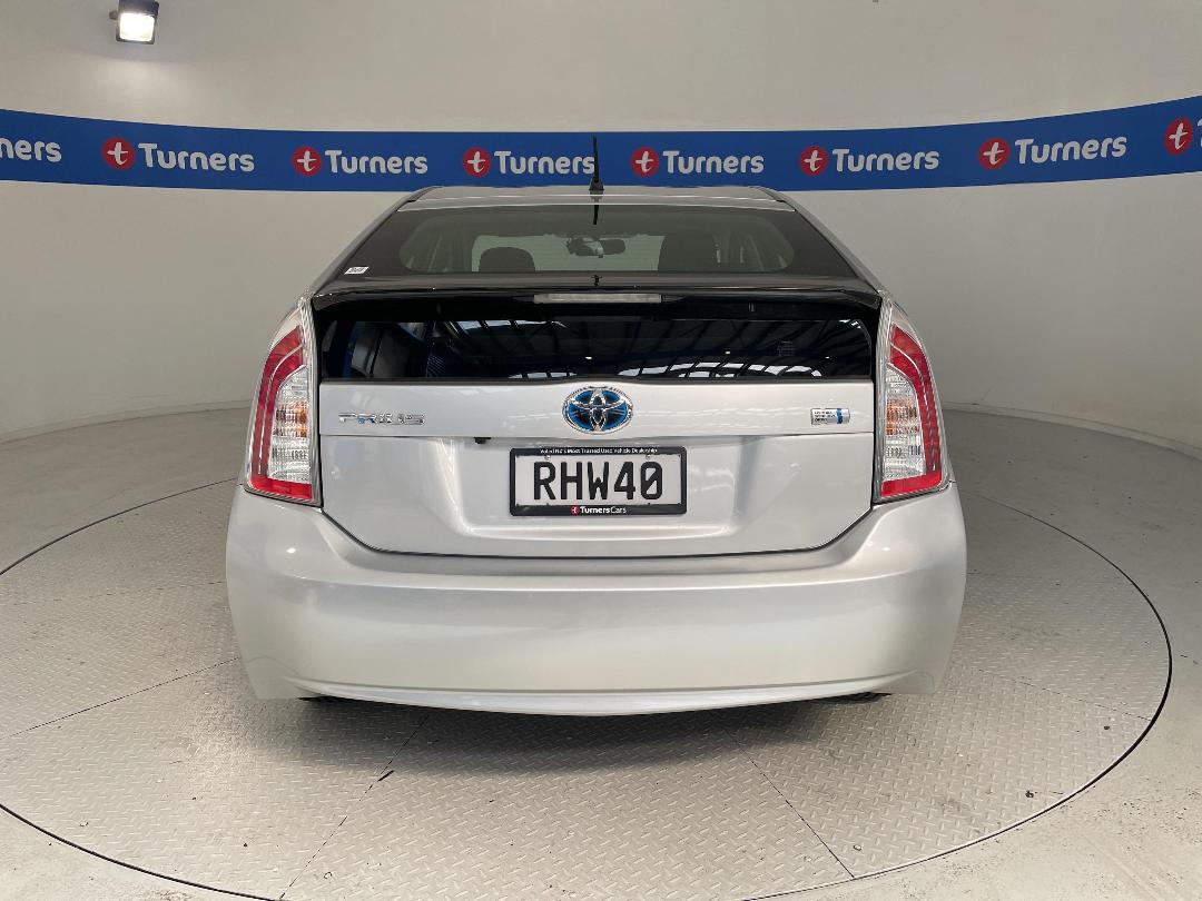 Photo '6' of Toyota Prius Photo '6' of Toyota Prius