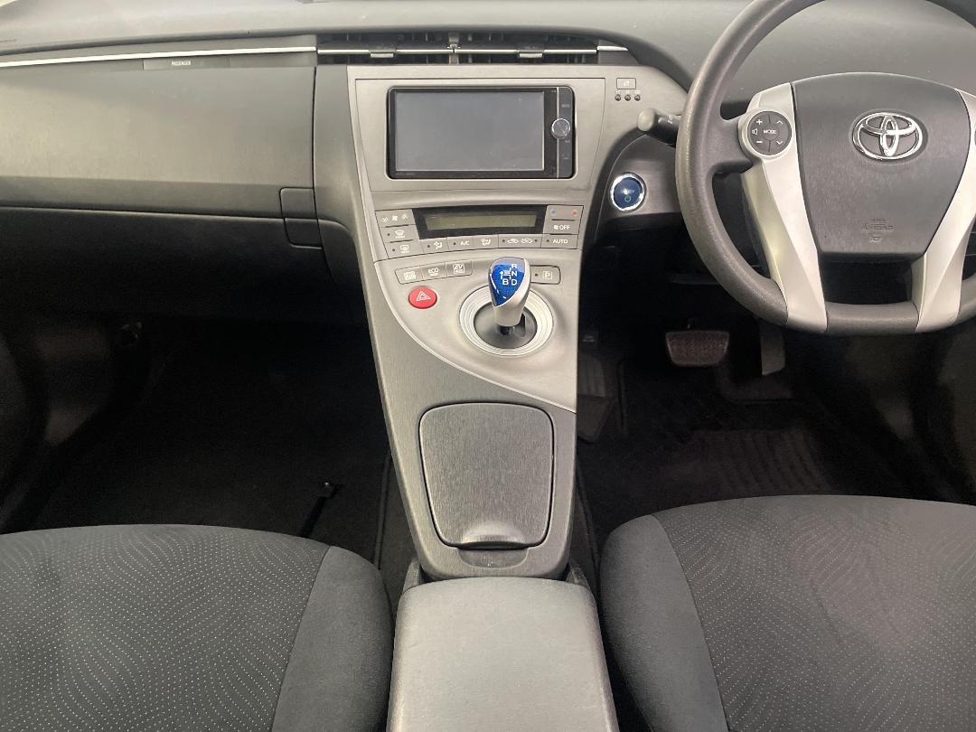 Photo '18' of Toyota Prius Photo '18' of Toyota Prius