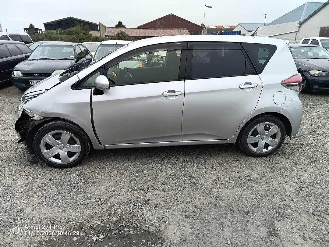 Photo '8' of Toyota Ractis Photo '8' of Toyota Ractis