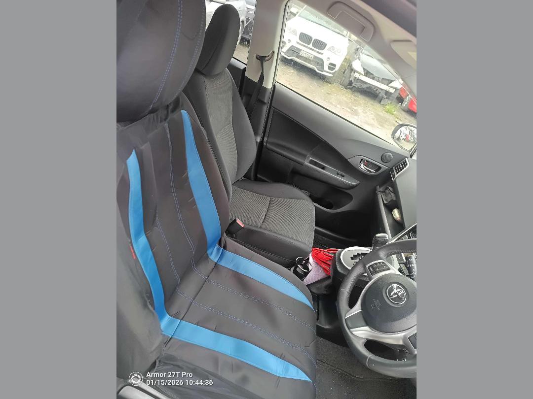 Photo '13' of Toyota Ractis Photo '13' of Toyota Ractis