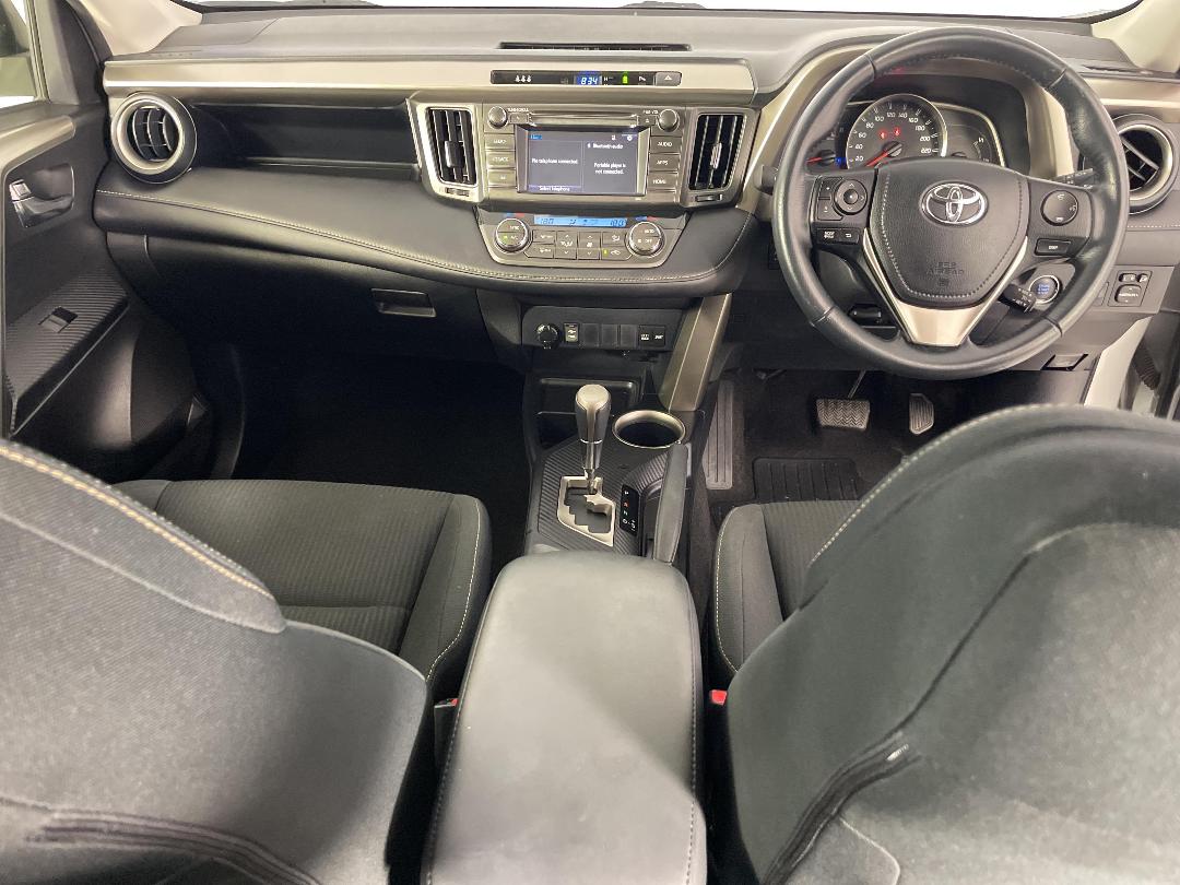 Photo '17' of Toyota Rav4 Photo '17' of Toyota Rav4