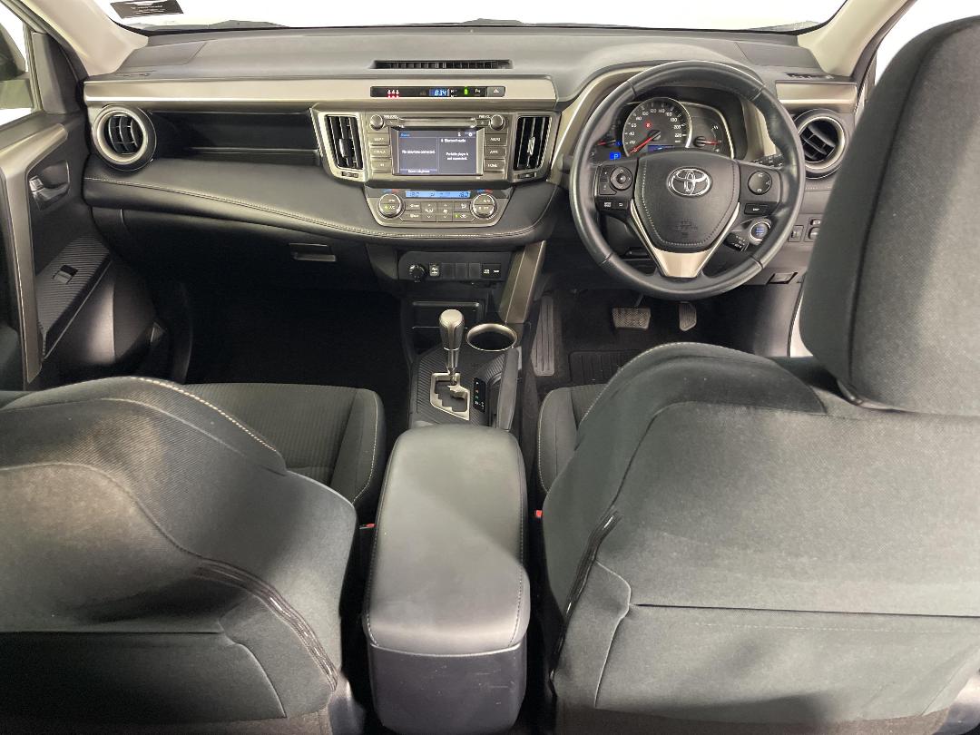 Photo '18' of Toyota Rav4 Photo '18' of Toyota Rav4