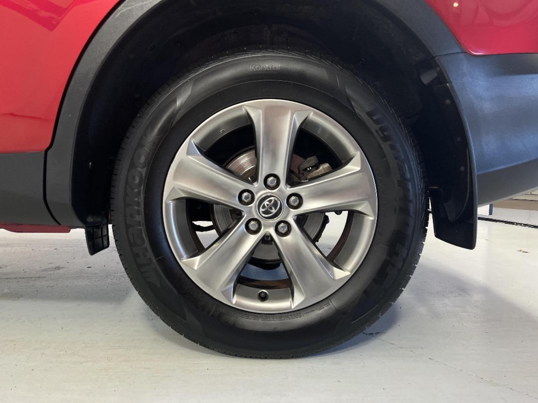 Photo '11' of Toyota Rav4 Photo '11' of Toyota Rav4