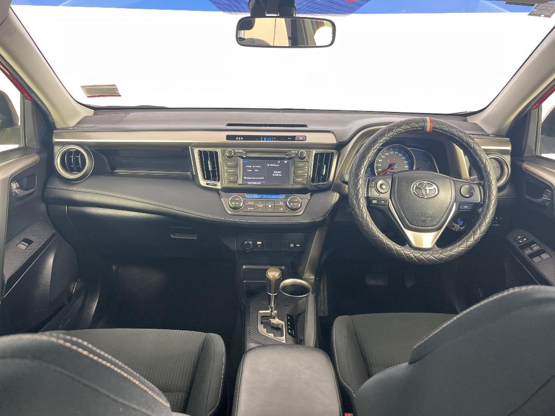 Photo '17' of Toyota Rav4 Photo '17' of Toyota Rav4