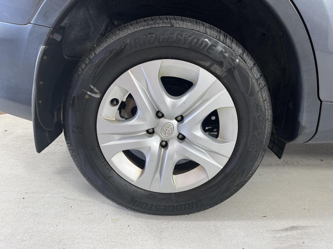 Photo '12' of Toyota Rav4