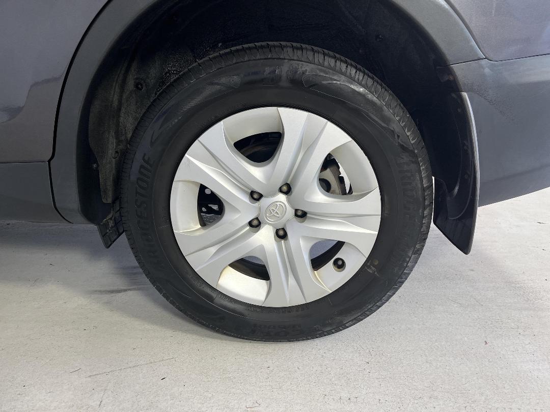 Photo '11' of Toyota Rav4