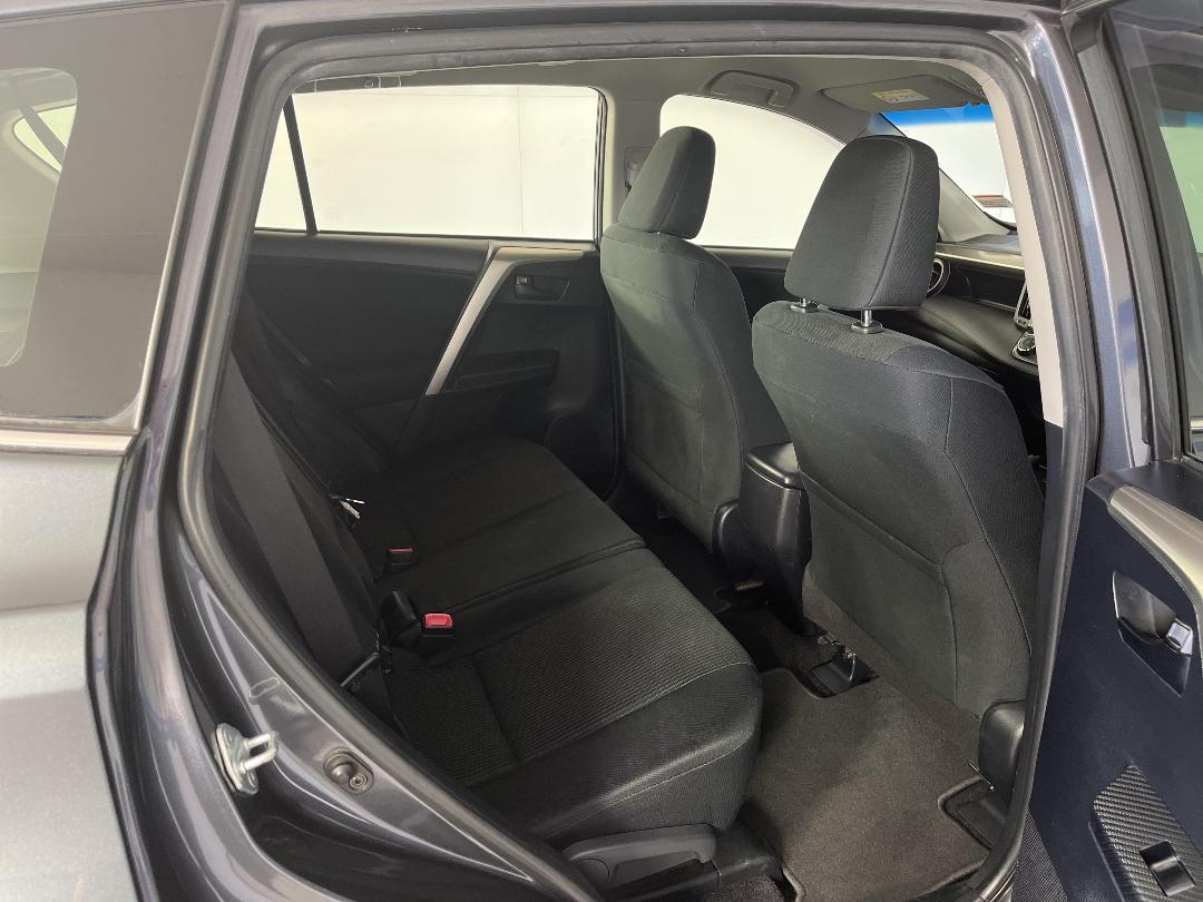 Photo '20' of Toyota Rav4