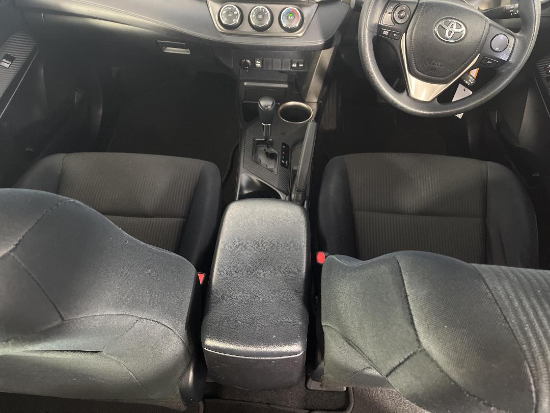 Photo '18' of Toyota Rav4